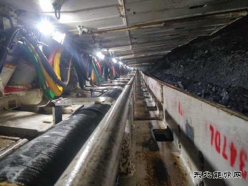 中能袁大滩矿业综采二队：圆满完成11206工作面初采初放工作