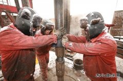 顶风冒雪保上产