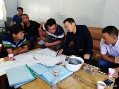 中铁21局四公司：副总经理、总工程师吕俊团检查兴泉铁路隧道现场