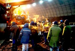 绥化热电公司：与风雪战斗保煤炭供应
