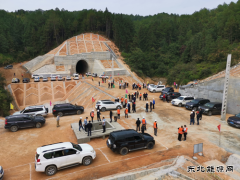 中铁二十一局：兴泉铁路四标项目部举办隧道车站防护工程观摩会