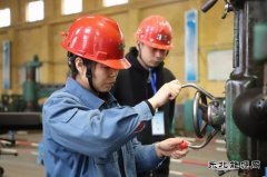 河南亿兆体育义煤公司千秋煤矿：“百岗技能大练兵”职工技能竞赛开赛