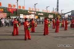 潞安焦化：春回大地暖意浓 社火表演闹元宵