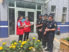 ：Ｖ捶ù蠖硬渭又驹杆退 清凉一“夏”志愿服务活动