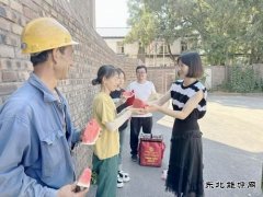 图片新闻：高温不去，清凉不断