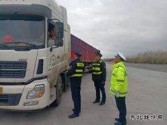 布尔津执法大队：联合地方多部门开展超限超载违法行为