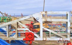 西部钻探：生产黄金季 奋战正当时