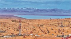 青海油田：井网织经纬 沙海涌“新泉”